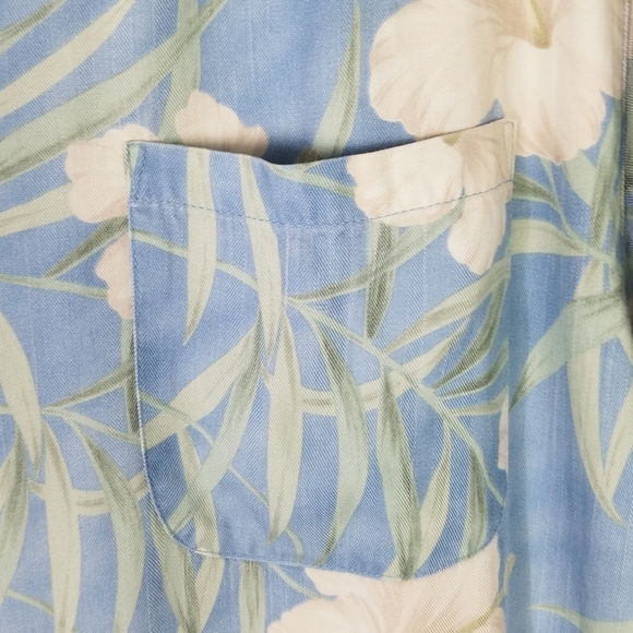 La cabana short sleeve button front Hawaiian shirt - Picture 3 of 5